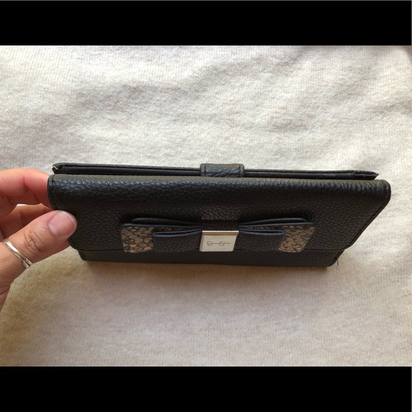 💕Jessica Simpson Large Bow Wallet 💕 - Picture 8 of 15